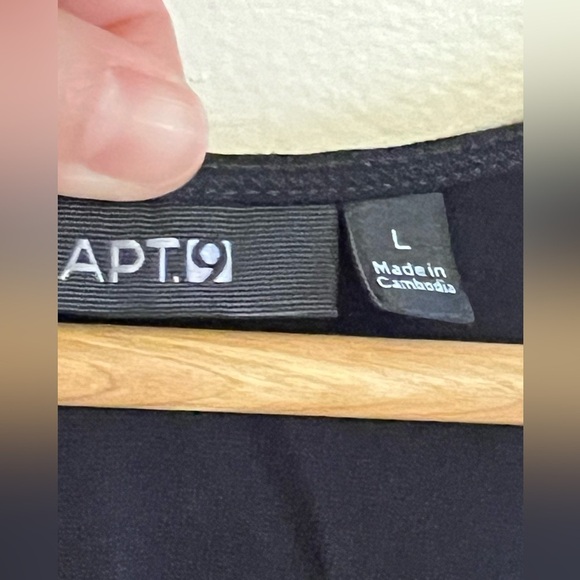 Womens APT.9 Tank Top Black Large Gold Sequin Modal Paisley Soft Casual Summer - Picture 6 of 15